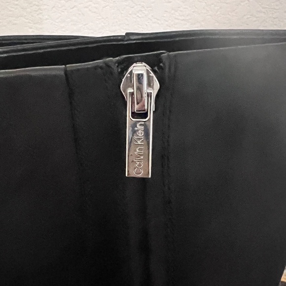 Tall black Calvin Klein Boots - Picture 4 of 4